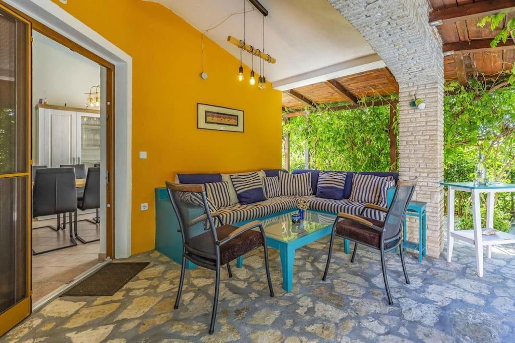 Istriensonne 0179 - Villa Romantika Mit Pool Лижнян Екстер'єр фото