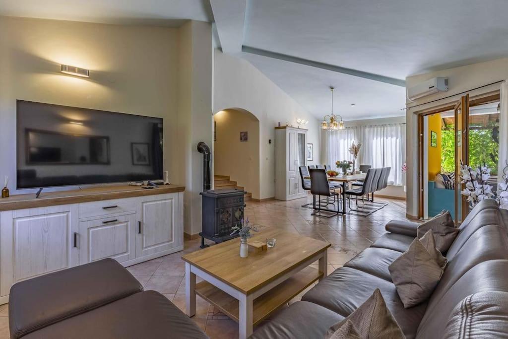 Istriensonne 0179 - Villa Romantika Mit Pool Лижнян Екстер'єр фото